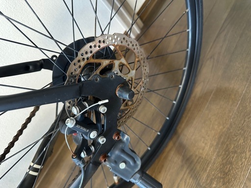 ロードバイク シマノ21段変速 自転車 700×28c 軽量 シティサイクル 初心者 ディスクブレーキ ドロップハンドル スポーツ自転車 通勤通学対応 スタンド付属 XLEAT XR-009