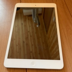 アップル Apple アイパッド  iPad タブレット  動画視聴、ネットサーフィンなどに！  ③の画像