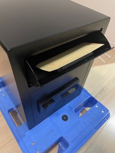 【投入式耐火金庫】未使用 売上金管理 保管 アンカーボルト付き