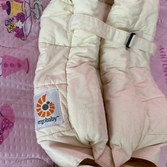 そろそろ処分！エルゴ抱っこ紐の新生児パットの画像