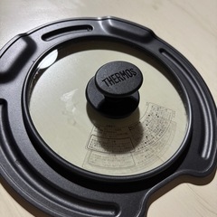 【使用2回のみ】定価8500円　サーモス　ガス用フライパン5点セットの画像