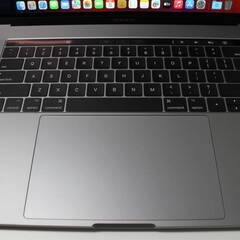 MacBook Pro（15インチ,2017）512GB/16GB〈MPTR2J/A〉④の画像