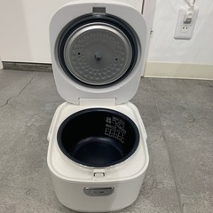 【ジモティー割】IRIS OHYAMA 2022年製　炊飯器　（ID1354）の画像