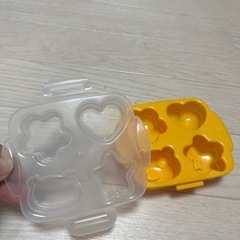 玉子焼きメーカー ベビー用品 シリコン鍋敷き？の画像