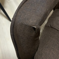 【お譲り先決まりました】回転式座椅子　肘掛け付きの画像