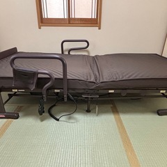 収納式電動リクライニングベッドの画像
