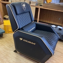 COUGARゲーミングソファ☆中古品☆ゲーム☆テレビ映画鑑賞☆レザー調ソファ☆クーガー☆ゲーミングチェアの画像