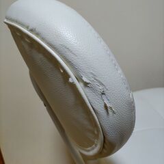 貰ってください！【ニトリ】リモートワークチェア白の画像