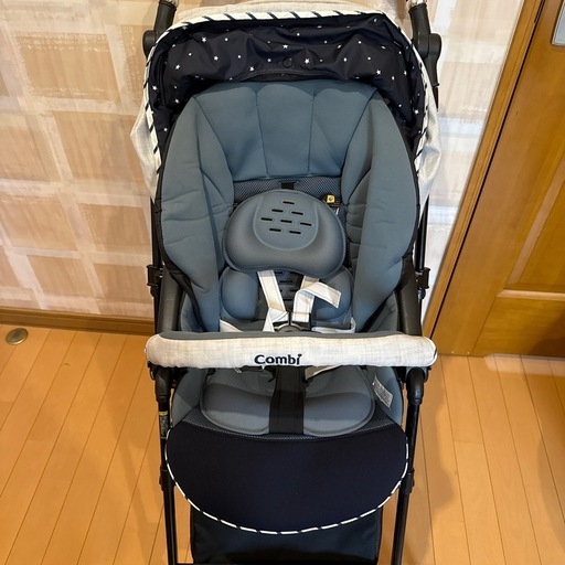お取引中　
Combiコンビ　ベビーカー　スゴカルα 4キャス　エッグショック