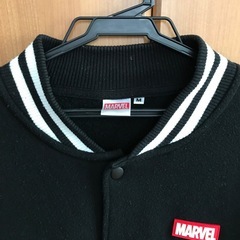 MARVEL スタジャン Mサイズ　黒の画像