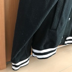 MARVEL スタジャン Mサイズ　黒の画像