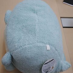 [1560] すみっコぐらし プレミアム とかげ ばんざいふわふわぬいぐるみXLの画像