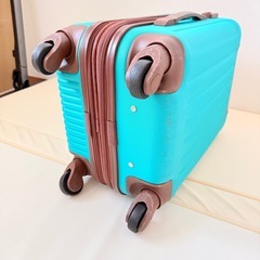 キャリー スーツケース 機内持ち込みOKの画像
