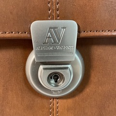 ALPHARD VALENTI ビジネスバック　ブラウン（r70427b13）の画像