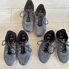 【3足まとめ売り】UNDER ARMOUR
レディース シューズ の画像