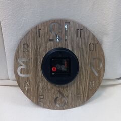 Bairuiou　掛け時計　新品　1台の価格です　電池（単3）は付いていません。の画像