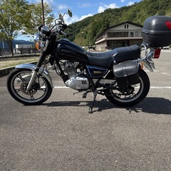 スズキGN125125の画像