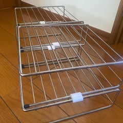 キッチン収納　皿用ラック4個の画像