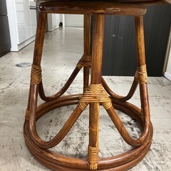 石2510-049 ラタン製回転チェア 大人気のラタンチェア入荷しました！！ ご予約はお早目に！！ 中古の画像