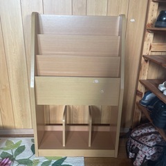 子供の本棚の画像