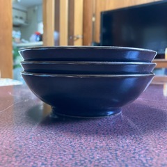 シンプルなのはいいけれど小鉢の画像