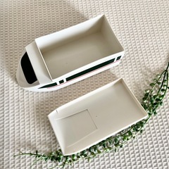 小田急線ロマンスカー弁当箱　小物入れ　電車型お弁当箱の画像