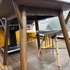 札幌 東区 ニトリ ダイニングテーブル フィルン ダイニングチェア ヘンリー GY/グレー ２脚 ダイニングセット ブラウン 木目調 ウォールナット突板の画像