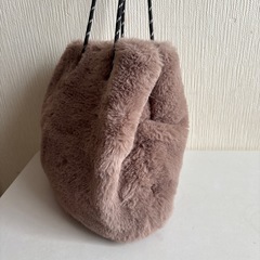 【未使用品】モコモコバッグの画像