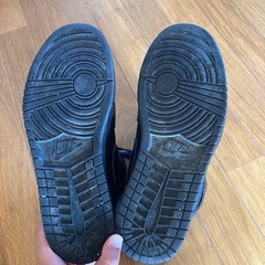Nike Air Jordan 1 ブラック トリプルブラックの画像