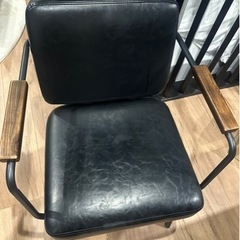 ダイニングテーブル　チェアの画像