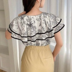 【タイムセール中】shein friful ブラウス スナ系 シャツ フェミニンの画像