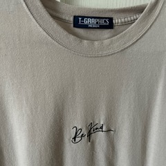 T-GRAPHICS 半袖Tシャツ "Be Kind" ベージュ系 カジュアルの画像