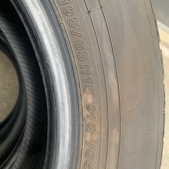 195/65R15 スタッドレスタイヤの画像