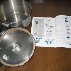 Fissler圧力鍋　3～4.5Lくらい　料理ブック付き　ステンレス製　フィスラー　sの画像