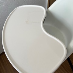 出品10/5まで)ベビービョルン  ハイチェアの画像