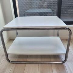 【本日17時まで！引き取り希望】美品☆IKEA サイドテーブルの画像