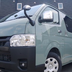 新車外し品　トヨタ200系ハイエース８型現行純正ボンネット　アーバンカーキの画像