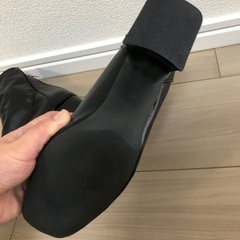 新品未使用　黒　ショートブーツ　22.5cmの画像