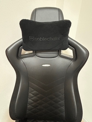 【美品】noblechairs EPIC 
ゲーミングチェア