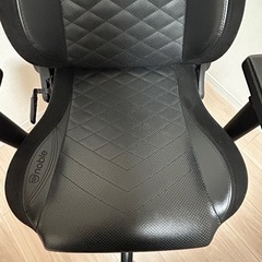 【美品】noblechairs EPIC 
ゲーミングチェアの画像