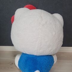 【明日まで！引き取り希望】ハローキティ ぬいぐるみの画像