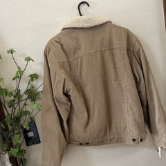 美品✨ボアジャケットMサイズの画像