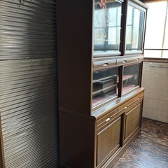 食器棚の画像