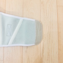 試着のみ 美品 骨盤ベルトコルセット 腰痛ベルト 医療用 メッシュ　通気性　M　M の画像