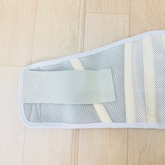 試着のみ 美品 骨盤ベルトコルセット 腰痛ベルト 医療用 メッシュ　通気性　M　M の画像