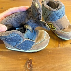 ニューバランスの子ども用ブーツ(12㎝)の画像