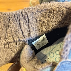 ニューバランスの子ども用ブーツ(12㎝)の画像