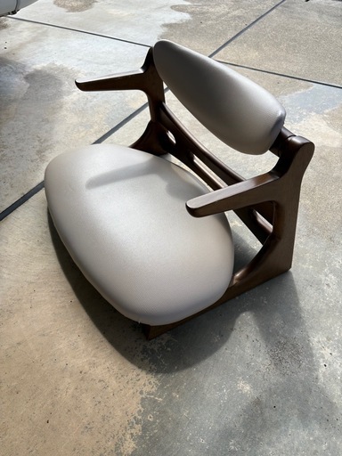 座椅子 起立木工 CAチェア 100R-BE