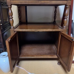 木製　サイドボード　キャビネット　収納家具　棚　の画像