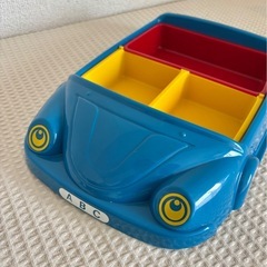 車型　自動車型　カラフルな仕切りのお子様ランチプレートの画像